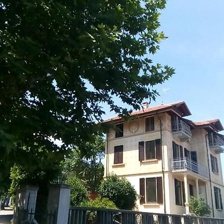 Villa Peachey Стреза Екстериор снимка