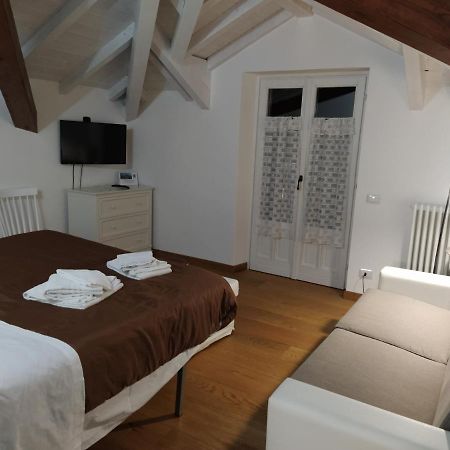 Villa Peachey Стреза Екстериор снимка